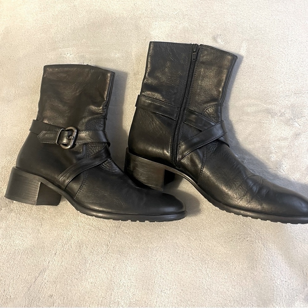 Charles David Vera Gomma Made in Italy Black Leather Moto Short Low Heeled Boots